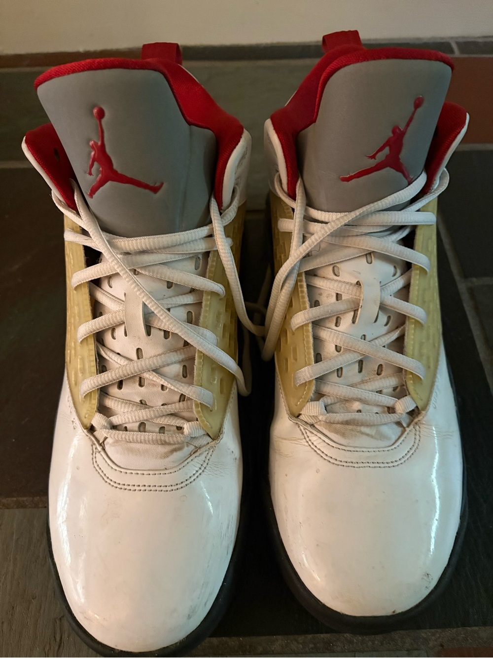 Nike Jordan Maxin 200 White Gym Red Black Men’s Sneakers